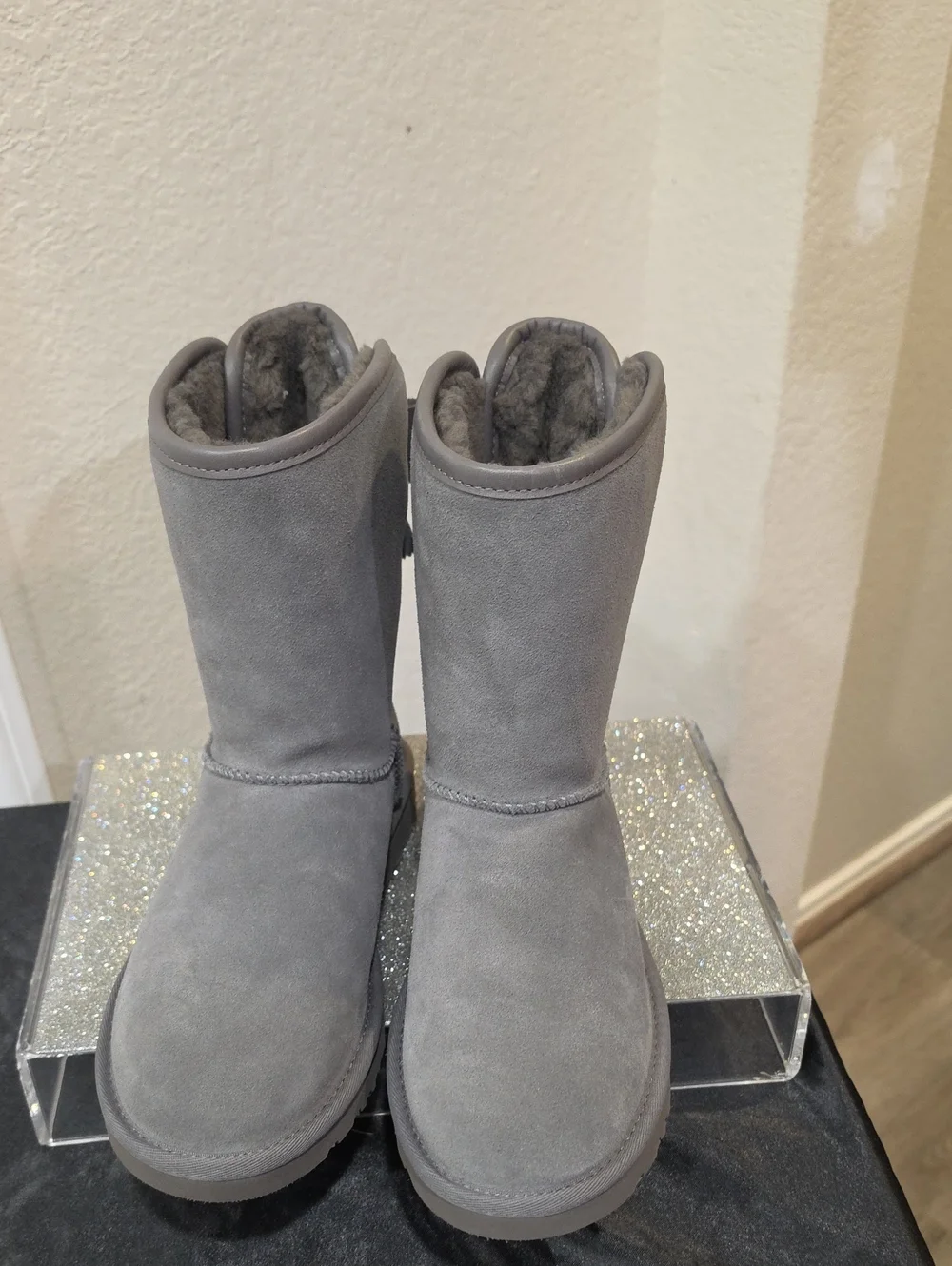 Ugg Bailey Leather Bow Boots- Grey